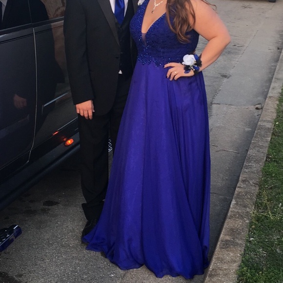 someone buy my prom dress - Picture 7 of 7